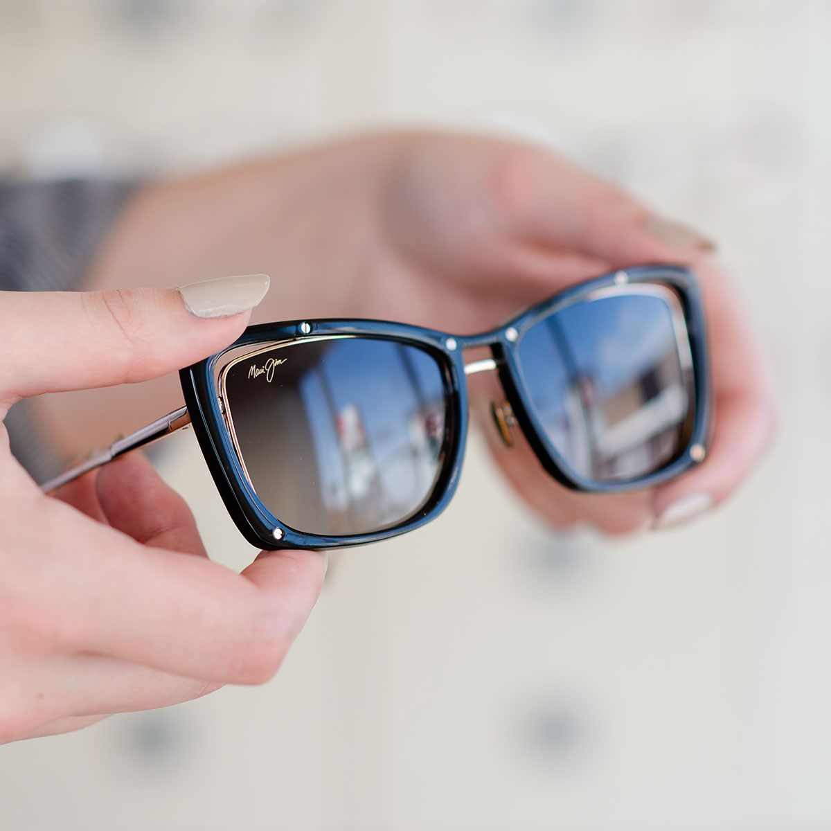 bg-feat-04 Sunglasses